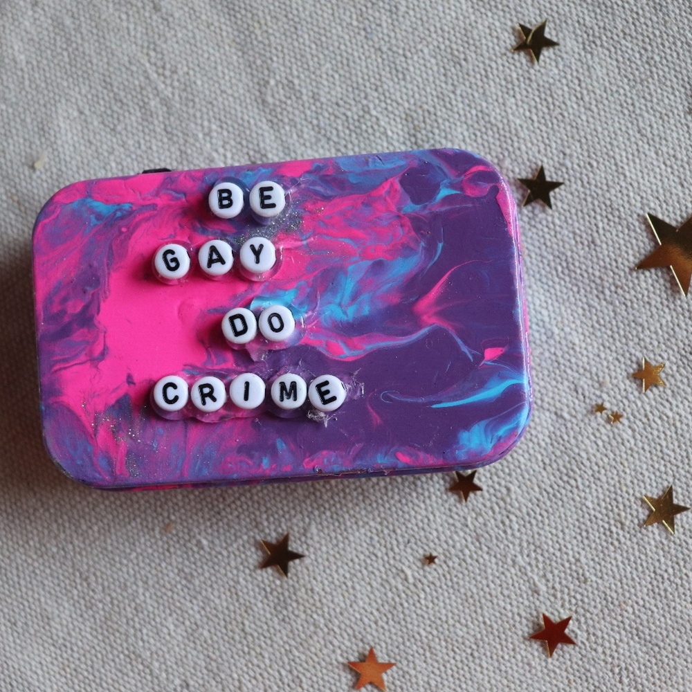 GROOVY TIN